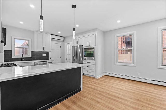 24 PARK ST, Jc, Journal Square, NJ 07304