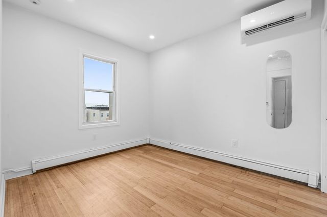 24 PARK ST, Jc, Journal Square, NJ 07304