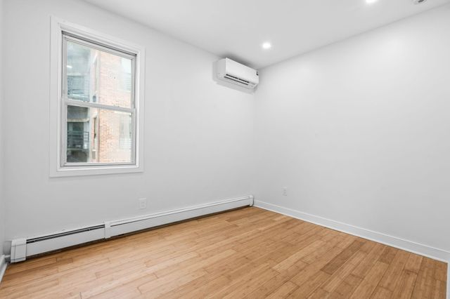 24 PARK ST, Jc, Journal Square, NJ 07304