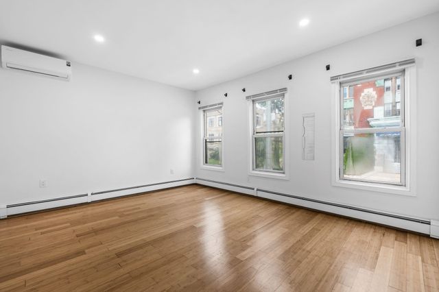 24 PARK ST, Jc, Journal Square, NJ 07304