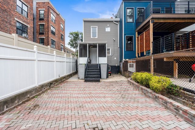 24 PARK ST, Jc, Journal Square, NJ 07304