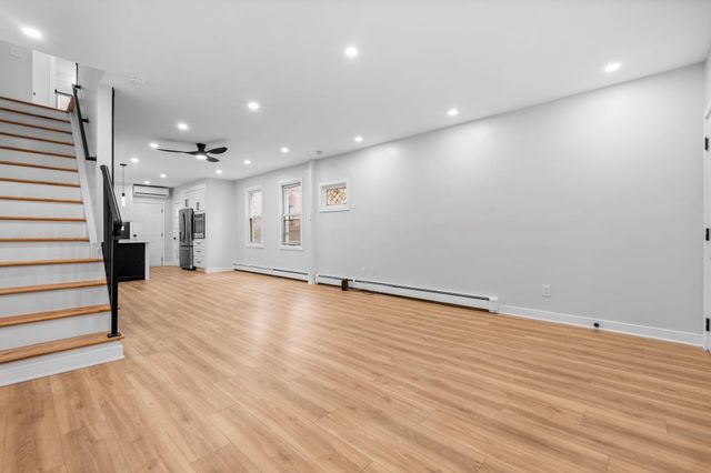 24 PARK ST, Jc, Journal Square, NJ 07304
