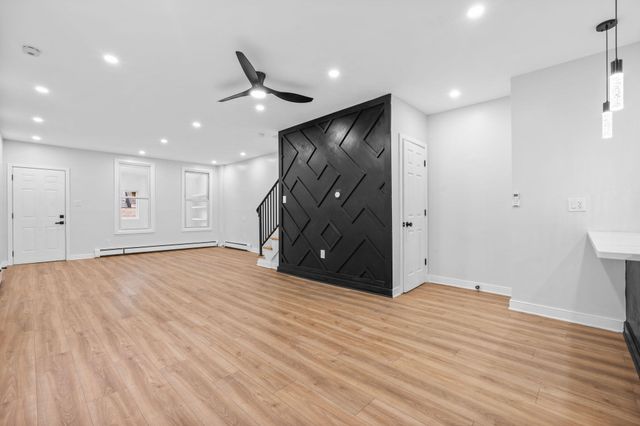 24 PARK ST, Jc, Journal Square, NJ 07304