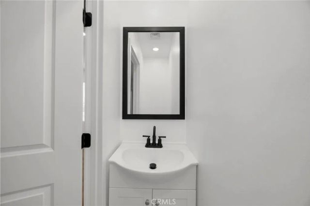 6327 California Avenue, Long Beach, CA 90805