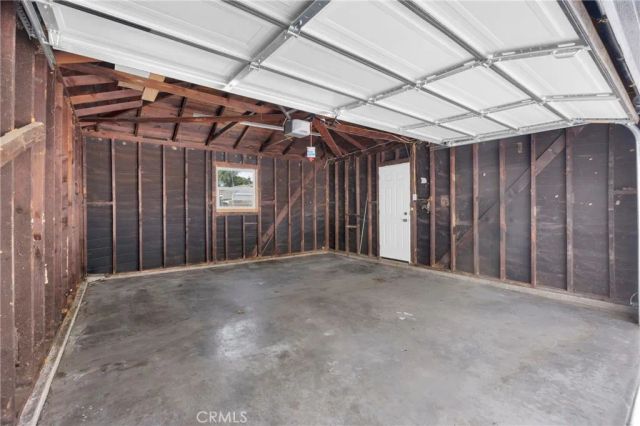 6327 California Avenue, Long Beach, CA 90805