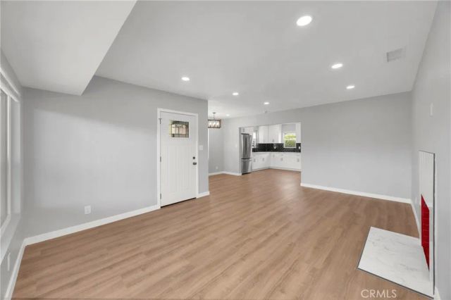 6327 California Avenue, Long Beach, CA 90805