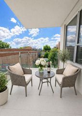 2820 Astoria Blvd # 404, New York City, NY 11102