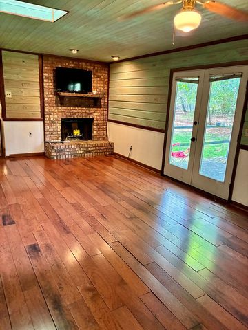 1304 Burbank St., Dothan, AL 36303