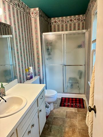 1304 Burbank St., Dothan, AL 36303