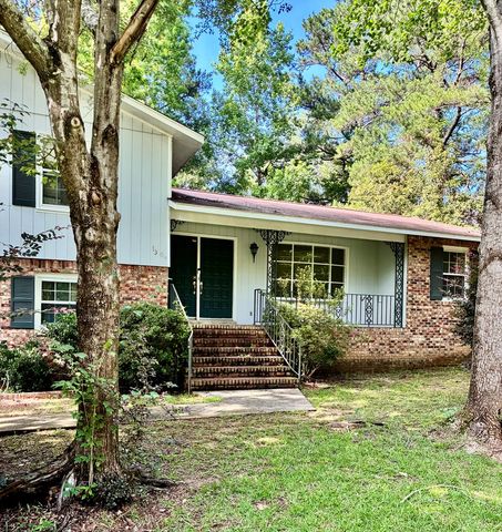 1304 Burbank St., Dothan, AL 36303