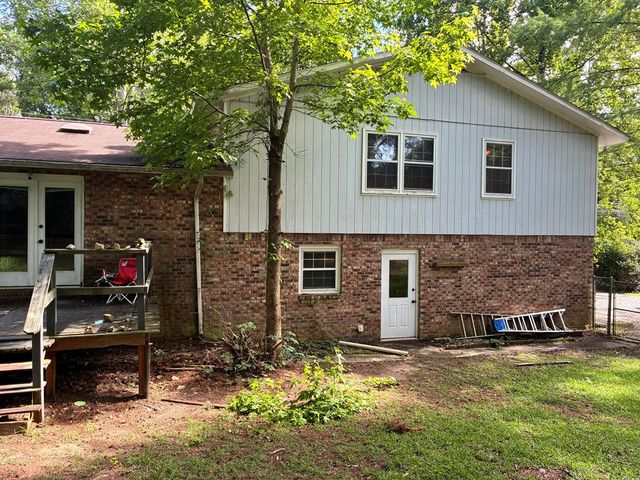 1304 Burbank St., Dothan, AL 36303