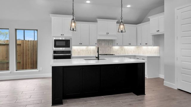5026 Albany Shores Lane, Fulshear, TX 77441
