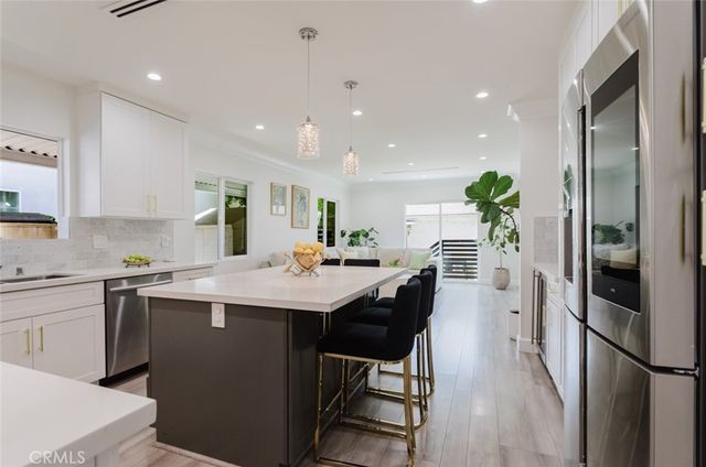 14232 Hart, Van Nuys, CA 91405