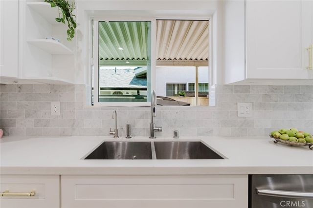 14232 Hart, Van Nuys, CA 91405