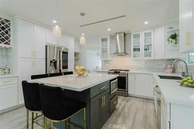 14232 Hart, Van Nuys, CA 91405