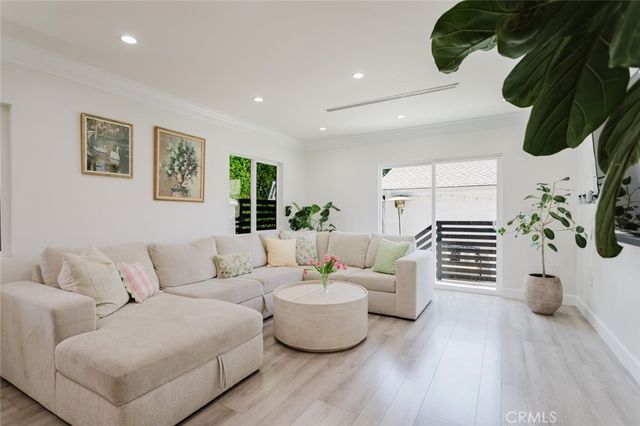 14232 Hart, Van Nuys, CA 91405