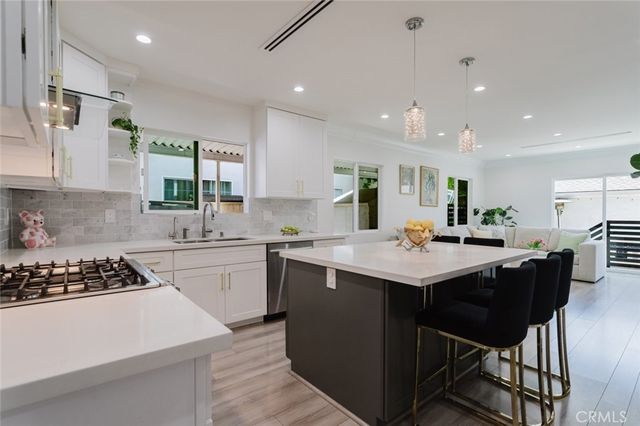 14232 Hart, Van Nuys, CA 91405