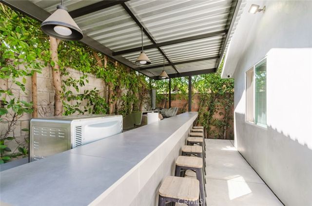 14232 Hart, Van Nuys, CA 91405