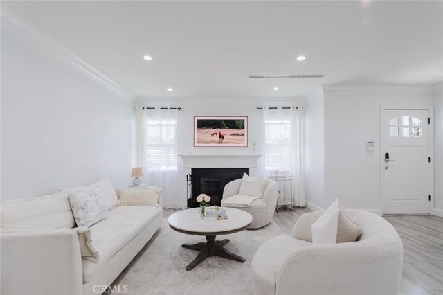 14232 Hart, Van Nuys, CA 91405