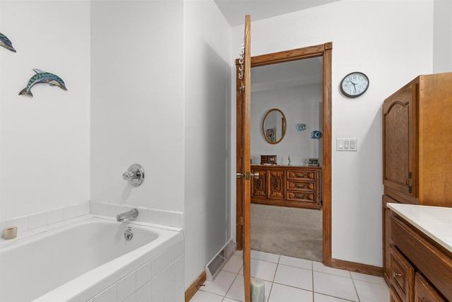 619 KNIGHT AVENUE, Neenah, WI 54956