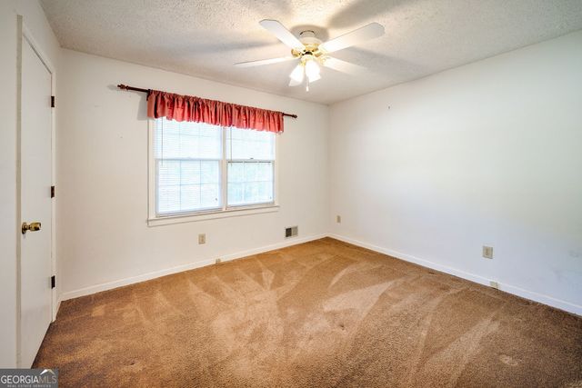 1538 Spring Valley Circle, Griffin, GA 30223