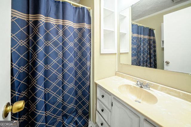 1538 Spring Valley Circle, Griffin, GA 30223