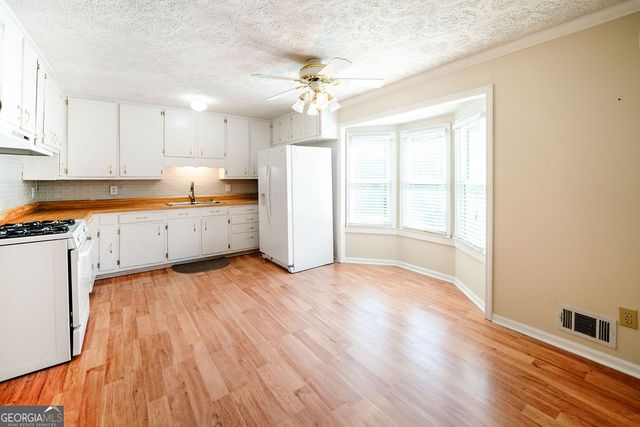 1538 Spring Valley Circle, Griffin, GA 30223