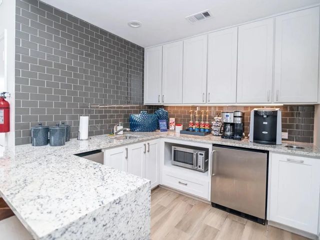 4211 Clay Hill Drive 1507, Houston, TX 77084