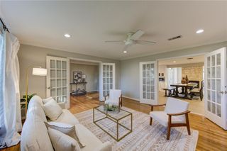 311 S Belknap Street, Sugar Land, TX 77478