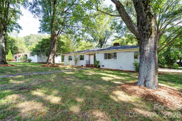 6109 Robinson Church Road, Charlotte, NC 28215