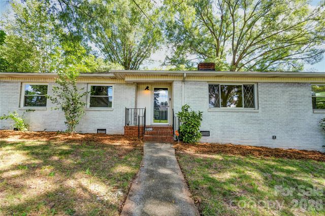6109 Robinson Church Road, Charlotte, NC 28215