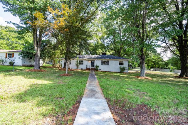 6109 Robinson Church Road, Charlotte, NC 28215