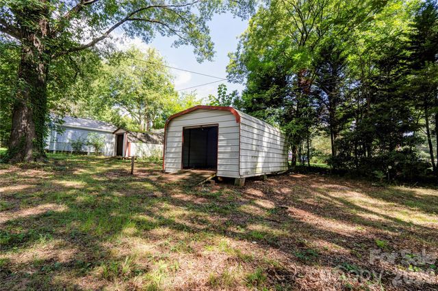 6109 Robinson Church Road, Charlotte, NC 28215