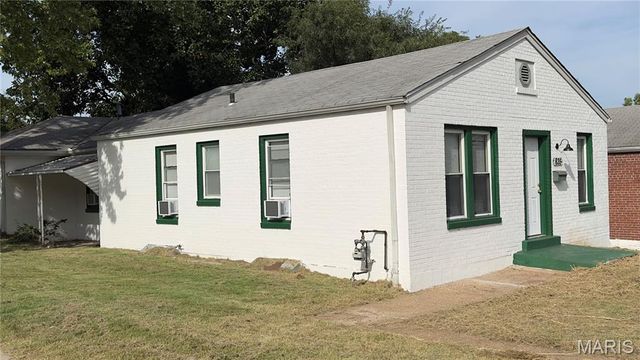 835 Elias Avenue, St Louis, MO 63147
