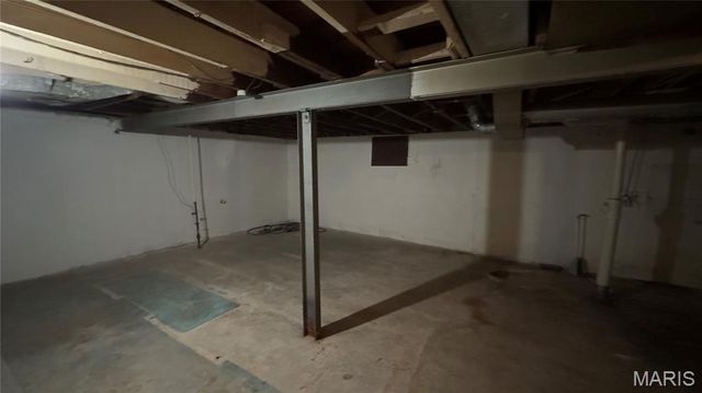 835 Elias Avenue, St Louis, MO 63147