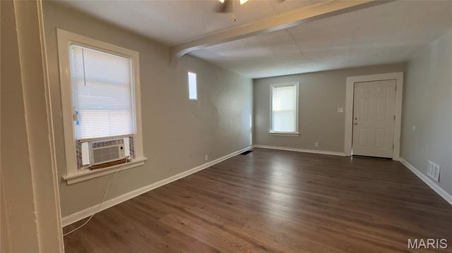 835 Elias Avenue, St Louis, MO 63147