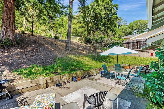 2048 Donald Dr, Moraga, CA 94556