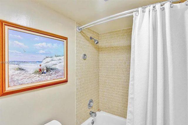 6060 S Falls Cir Drive 313, Lauderhill, FL 33319