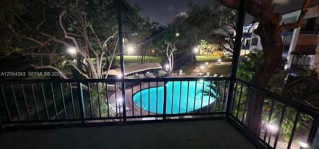 6060 S Falls Cir Drive 313, Lauderhill, FL 33319