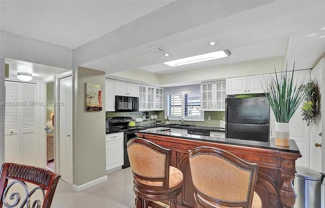 6060 S Falls Cir Drive 313, Lauderhill, FL 33319