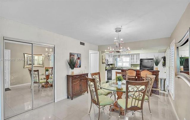 6060 S Falls Cir Drive 313, Lauderhill, FL 33319
