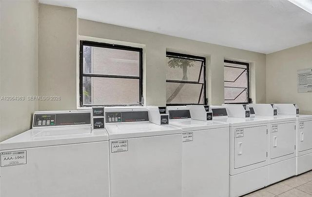 6060 S Falls Cir Drive 313, Lauderhill, FL 33319