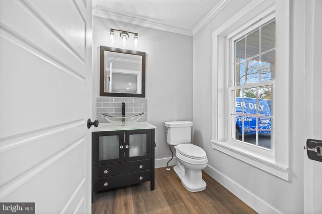 1322 W KING RD, Malvern, PA 19355