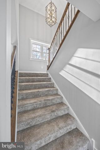 1322 W KING RD, Malvern, PA 19355