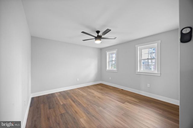 1322 W KING RD, Malvern, PA 19355