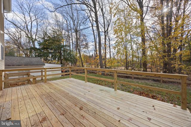 1322 W KING RD, Malvern, PA 19355