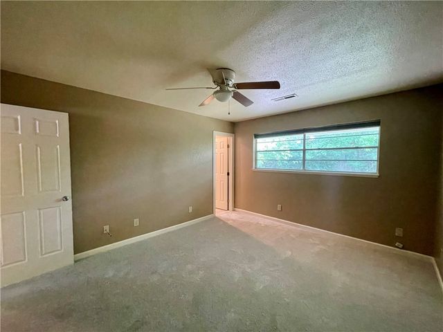 1607 McRay Avenue, Springdale, AR 72762