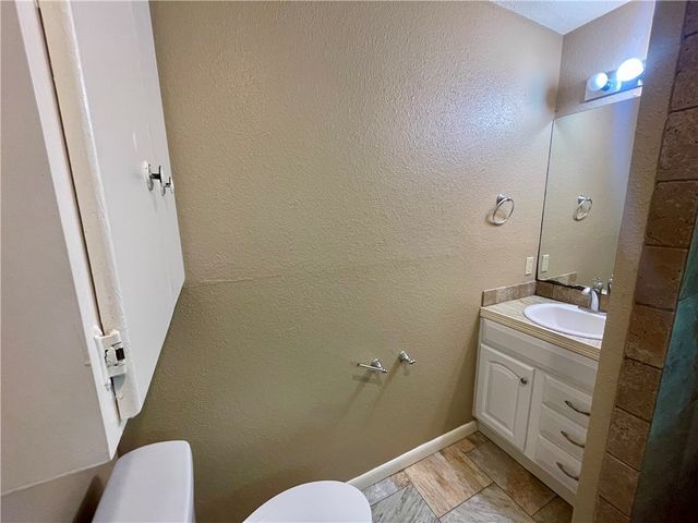 1607 McRay Avenue, Springdale, AR 72762