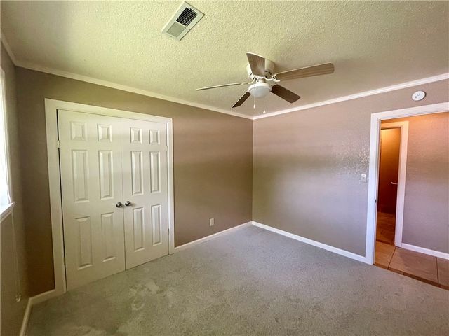 1607 McRay Avenue, Springdale, AR 72762