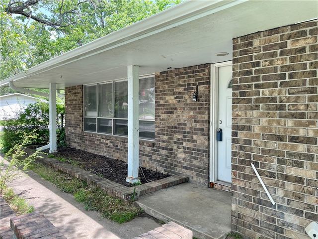 1607 McRay Avenue, Springdale, AR 72762